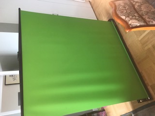自動折り畳み式グリーンスクリーン